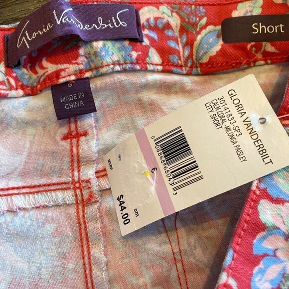 GLORIA VANDERBILT WOMENS City Shorts Color: Calm Coral - Milonga Paisleys - Picture 8 of 10